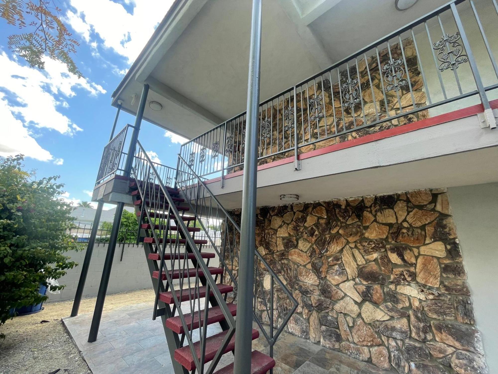 Simplestay Suites - Downtown San Bernardino Eksteriør billede