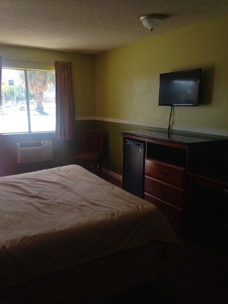 Simplestay Suites - Downtown San Bernardino Eksteriør billede